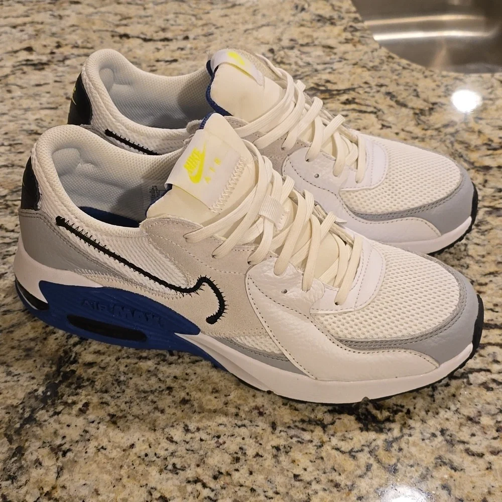 Nike Air Max - Picture 1 of 4